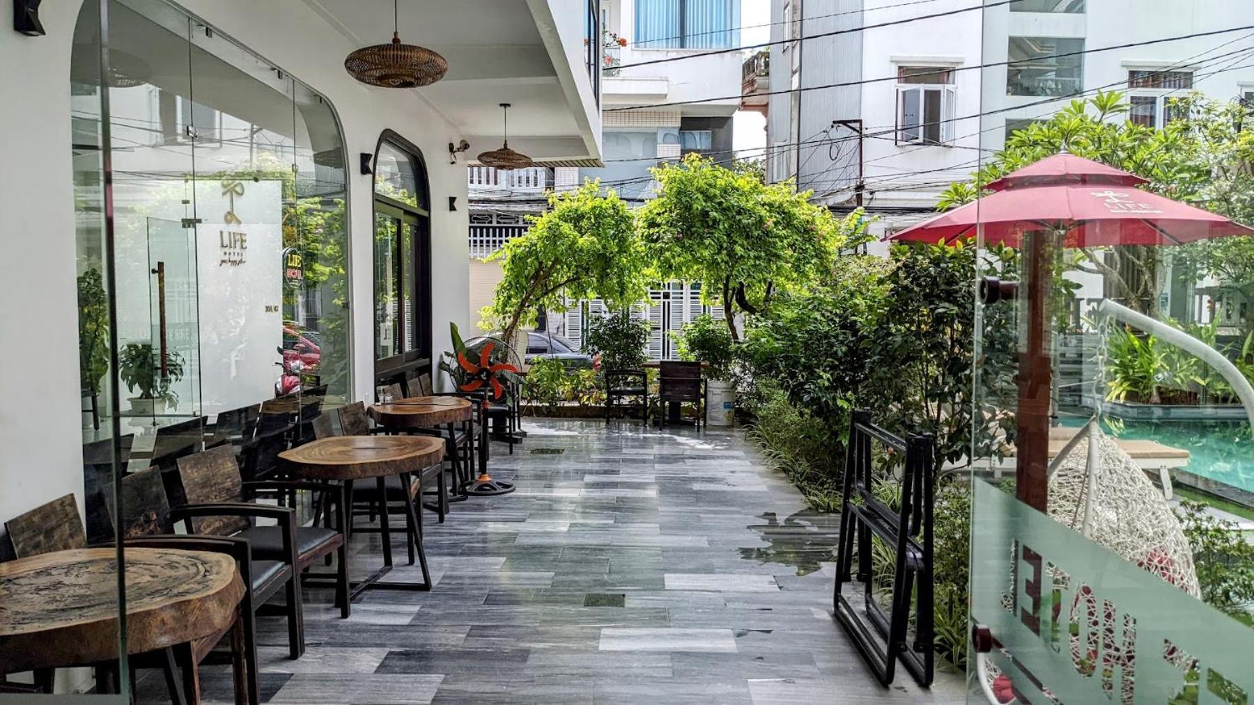 Life Boutique Hotel Hue Exteriör bild